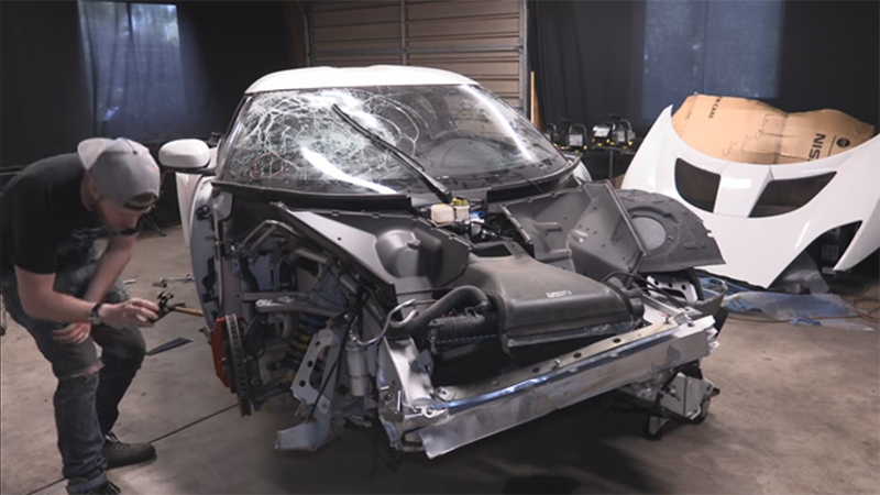 Illustration for article titled How To Turn A Totaled Lotus Evora Into The World's Best Daily DriverÂ
